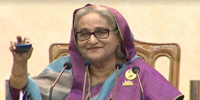 শিক্ষার্থীদের উপবৃত্তি-টিউশন ফি বিতরণ কার্যক্রম উদ্বোধন করলেন প্রধানমন্ত্রী ।।