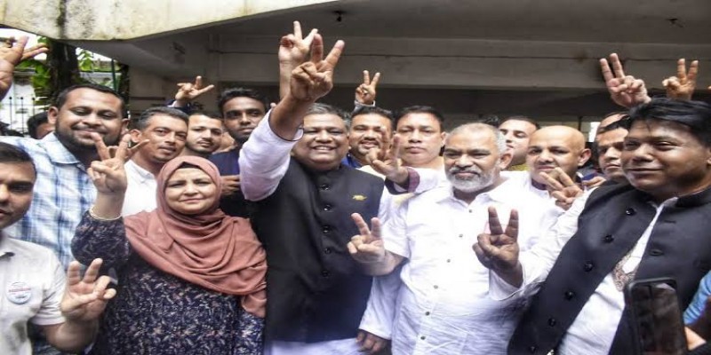 সিলেট সিটি নির্বাচন ।। ৫৫ কেন্দ্রে এগিয়ে আনোয়ারুজ্জামান
