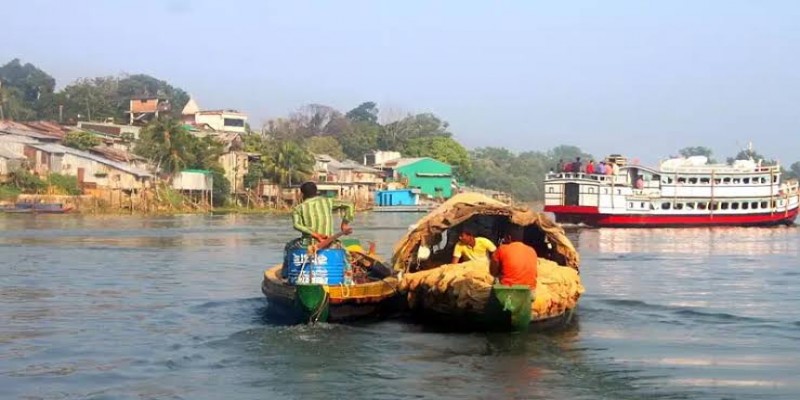 কাপ্তাই হ্রদে নৌযান চলাচল বন্ধের নির্দেশ॥