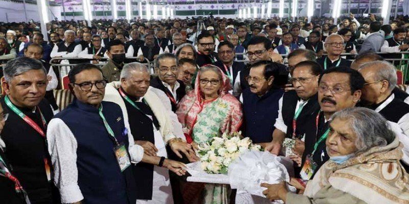 উপজেলা আওয়ামী লীগের কমিটিতেও ঠাঁই হয়নি প্রাক্তন তথ্য প্রতিমন্ত্রী ডা. মুরাদের॥