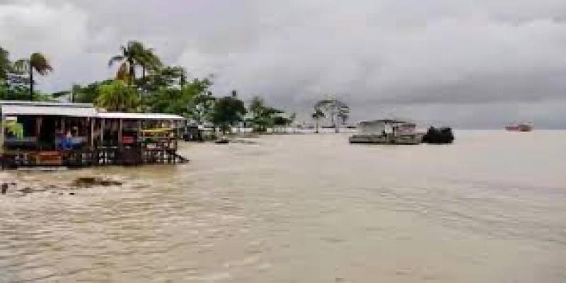 হাতিয়ায় জোয়ারে নিম্নাঞ্চল প্লাবিত