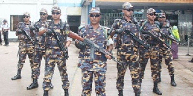যোগাযোগ নির্বিঘ্ন রাখতে সারাদেশে ৬৫ হাজার আনসার মোতায়েন