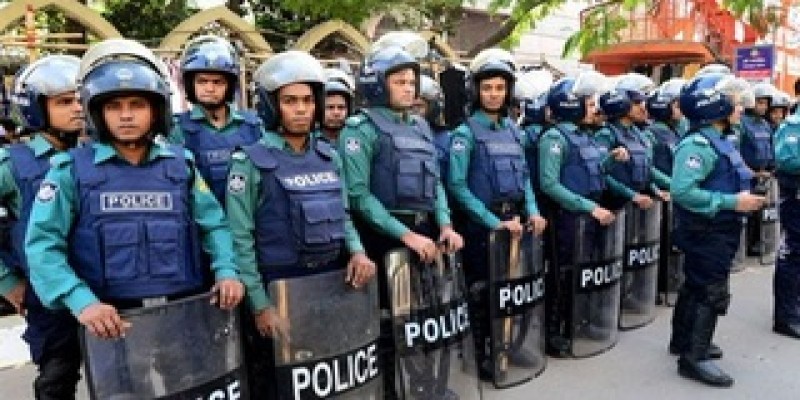 অবরোধঃ সারাদেশে কঠোর অবস্থানে আইনশৃঙ্খলা রক্ষাকারী বাহিনী