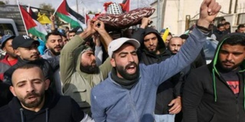 ইসরায়েলের হামলায় ১০ হাজারের বেশি ফিলিস্তিনি নিহত