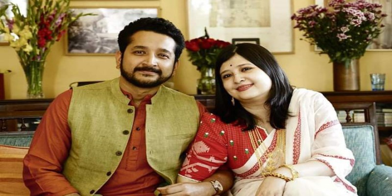পিয়া চক্রবর্তীকে বিয়ে করলেন অভিনেতা পরমব্রত চট্টোপাধ্যায়