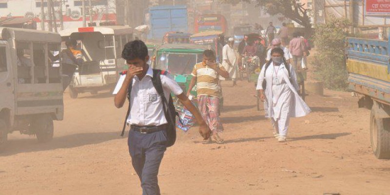 বিশ্বে বায়ুদূষণে ঢাকার অবস্থান তৃতীয়