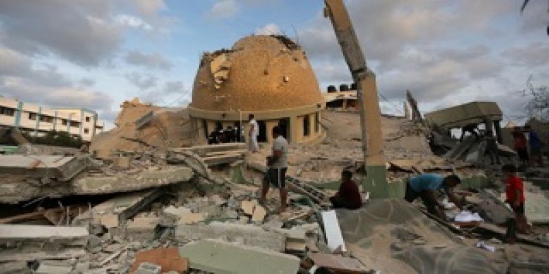 ইসরাইলি হামলায় গাজার ১০৪টি মসজিদ ধ্বংস