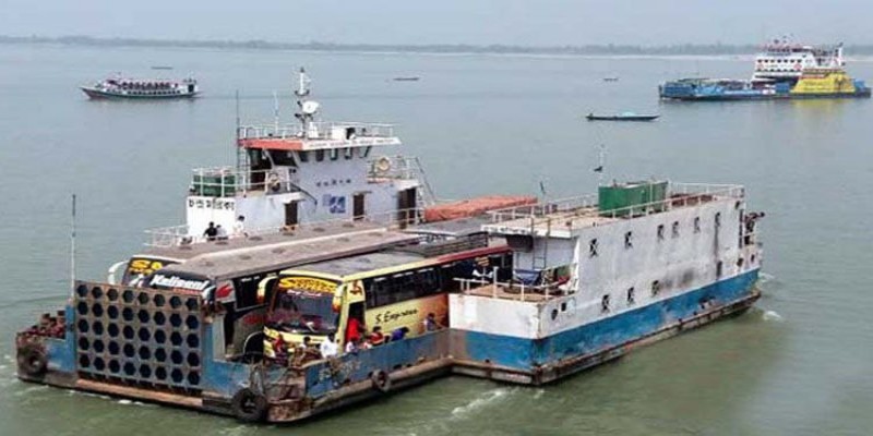 সাড়ে আট ঘণ্টা পর নৌপথে ফেরি চলাচল স্বাভাবিক