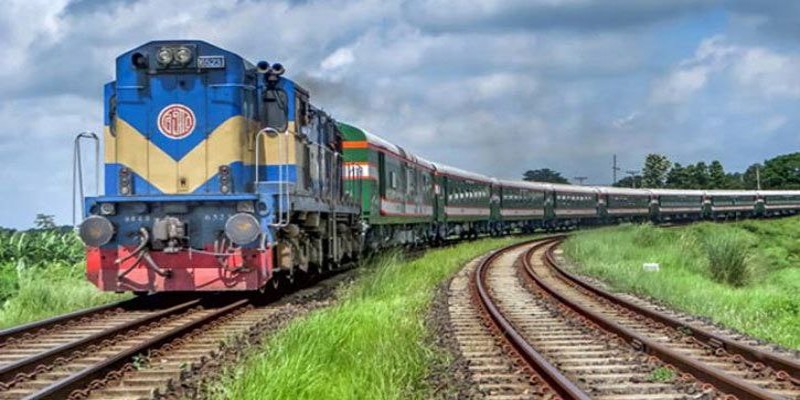 ১৫ ঘণ্টা পর ঢাকা-ময়মনসিংহ রেলপথে ট্রেন চলাচল শুরু
