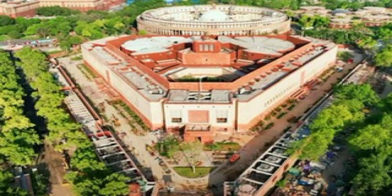 ভারতের পার্লামেন্টে ১৪১ এমপিকে বরখাস্তের নজিরবিহীন ঘটনা