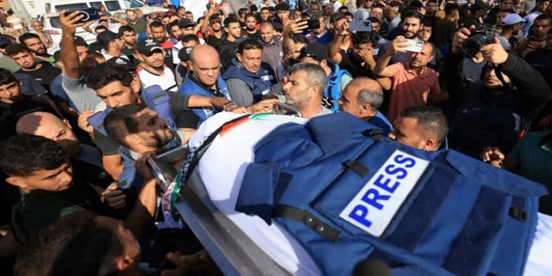 গাজায় ইসরাইলি হামলায় ৯৯ জন সাংবাদিক নিহত