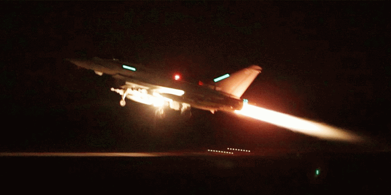 প্রেসিডেন্ট বাইডেনের সতর্ক বার্তার পর হুথির বিরুদ্ধে যুক্তরাষ্ট্রের হামলা॥