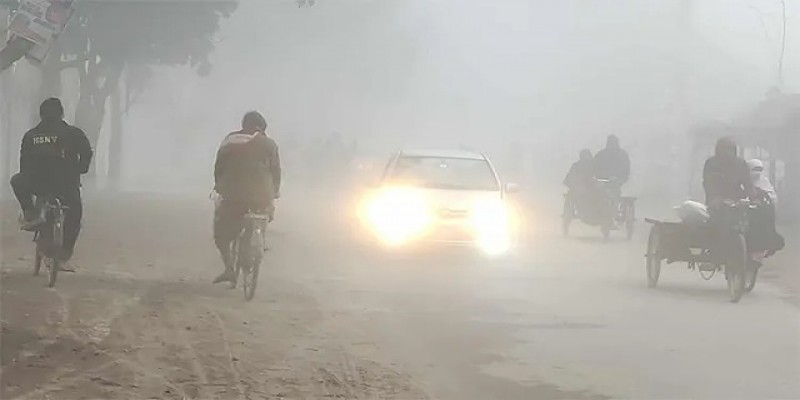 ফের ঘন কুয়াশা॥ মহাসড়কে যান চলাচলে ধীর গতি