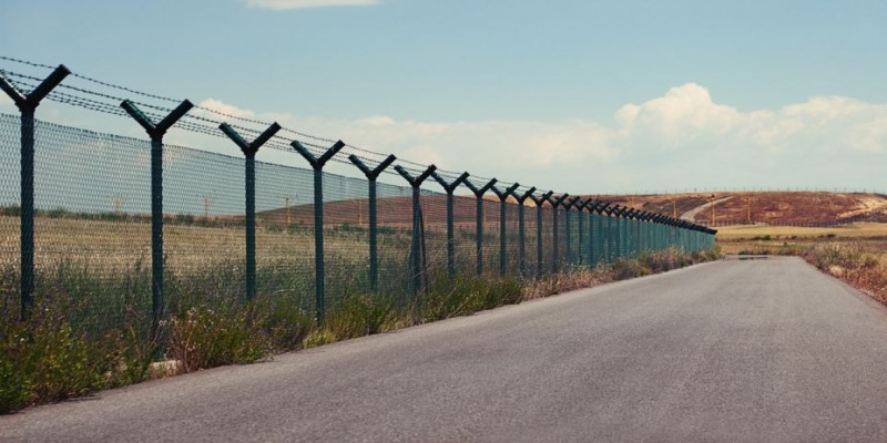 অনুপ্রবেশ ঠেকাতে মিয়ানমার সীমান্তেও কাঁটাতারের বেড়া দেবে ভারত॥