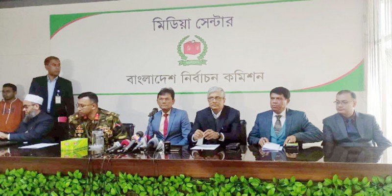 খসড়া তালিকা অনুযায়ী দেশে ভোটার ১২ কোটি ১৭ লাখ জন।। ইসি