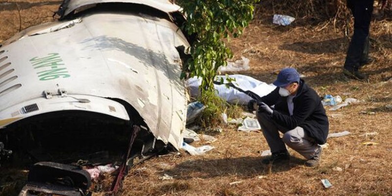 আফগানিস্তানে বিধ্বস্ত প্লেনের পাইলটসহ ৪ জনকে জীবিত উদ্ধার