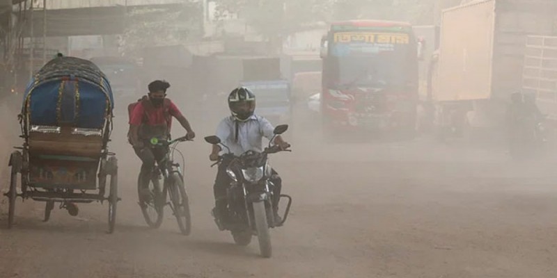 রাজধানী ঢাকার বায়ু আজ ‘অস্বাস্থ্যকর’॥