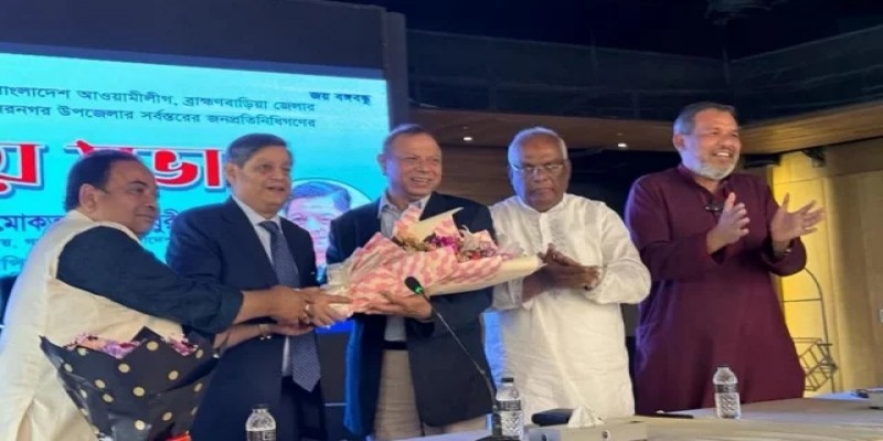 আওয়ামী লীগে যোগ দিলেন খালেদা জিয়ার সাবেক উপদেষ্টা একরামুজ্জামান॥