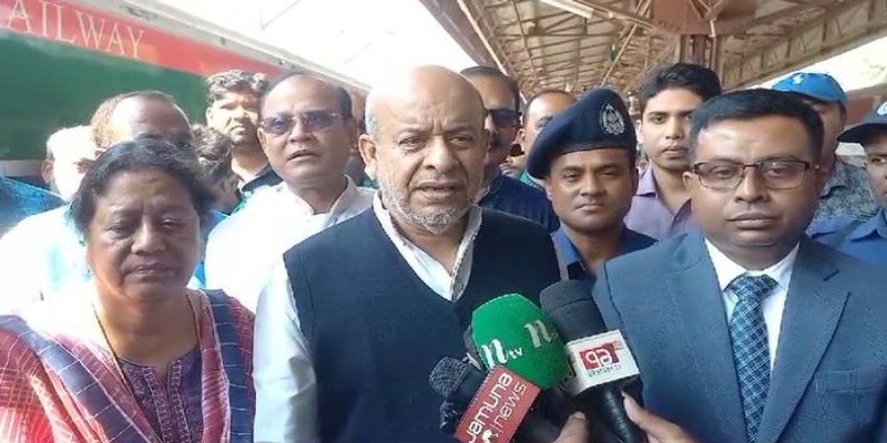 ঈদযাত্রায় নির্বিঘ্ন করতে ট্রেন ও বগি বাড়ানো হবে॥ রেলমন্ত্রী জিল্লুল হাকিম