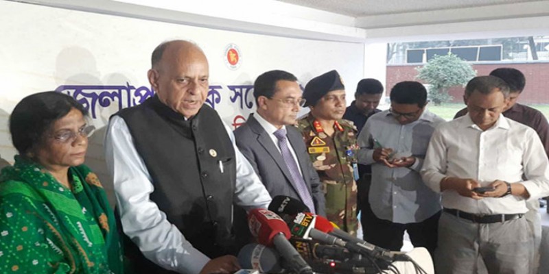অনুমোদন বিহীন অবৈধ ক্লিনিক বন্ধে ডিসিদের সহায়তা চাইলেন স্বাস্থ্যমন্ত্রী॥