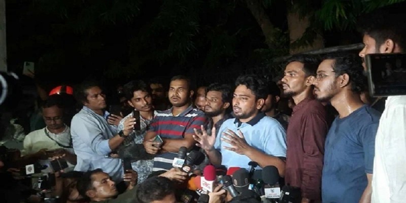 আজ গায়েবানা জানাজা ও কফিন মিছিল করবে কোটা বিরোধী শিক্ষার্থীরা॥