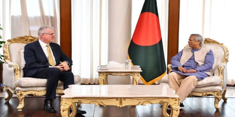 প্রধান উপদেষ্টার সঙ্গে অস্ট্রেলিয়ার স্বরাষ্ট্রমন্ত্রীর সাক্ষাৎ॥