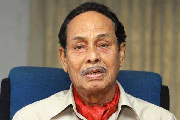 পাঁচ দিনের ভারত সফরে নয়াদিল্লি গেলেন হুসেইন মুহম্মদ এরশাদ।।