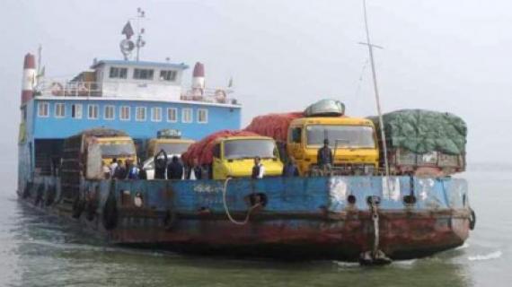 কাঁঠালবাড়ি-শিমুলিয়া নৌরুটে ফেরি চলাচল ব্যাহত, বাড়ছে যানজট।।