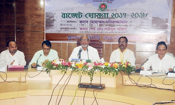 খুলনা সিটি কর্পোরেশনের ৪৪০ কোটি ৭৯ লাখ টাকার বাজেট ঘোষণা করলেন মেয়র......   