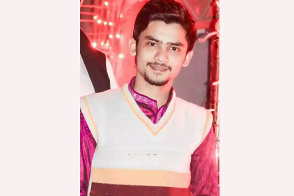সিদ্ধিরগঞ্জে ডিবি পুলিশ পরিচয়ে ছাত্রলীগ নেতা অহরণের আড়াই ঘন্টা পর উদ্ধার।।   
