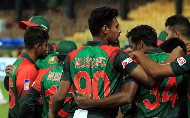 শ্বাস রুদ্ধকর ম্যাচে শ্রীলঙ্কাকে হারিয়ে রোমাঞ্চকর ফাইনালে ভারতের প্রতিপক্ষ বাংলাদেশ।