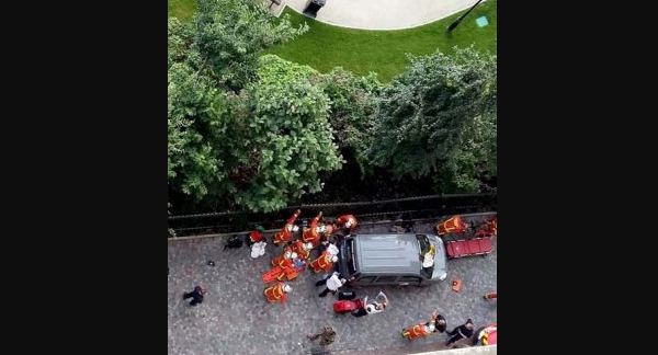 গাড়ি নিয়ে জঙ্গি-হামলা প্যারিসে, ৬ সেনা সদস্য আহত