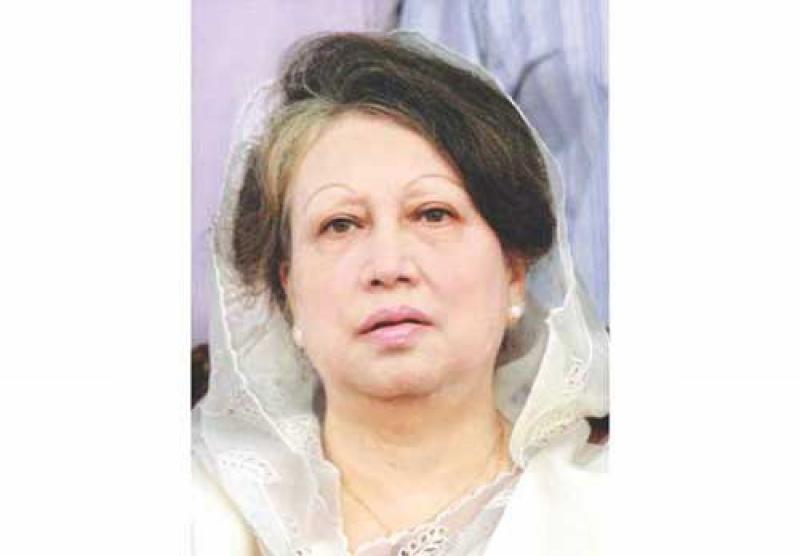বিএনপি চেয়ারপারসন খালেদা জিয়ার সঙ্গে পরিবারের সদস্যের সাক্ষাৎ।।