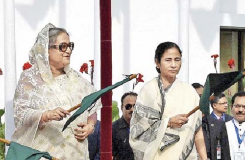 ২১শে ফেব্রুয়ারি ভাষা দিবসে পশ্চিমবঙ্গে উঠছে বাংলাদেশের প্রধানমন্ত্রীর ছবি।।