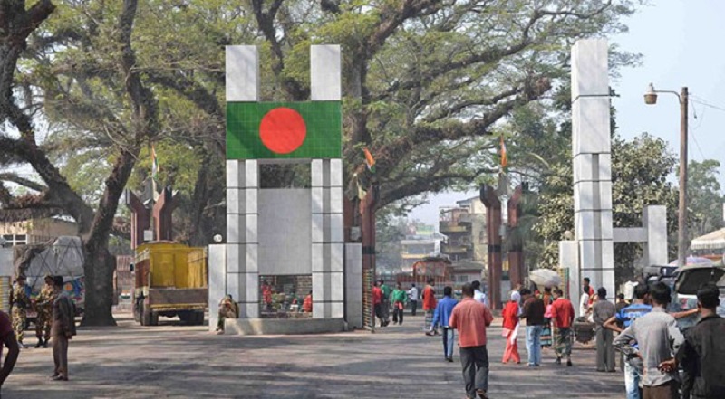 দীর্ঘ কারাভোগের পর পাচার হওয়া ৫ বাংলাদেশী যুবতীকে হস্তান্তর করল ভারতীয় পুলিশ।।   