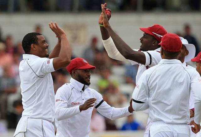 অ্যালিস্টার কুকের রেকর্ড সত্ত্বেও বিপদে ইংল্যান্ড