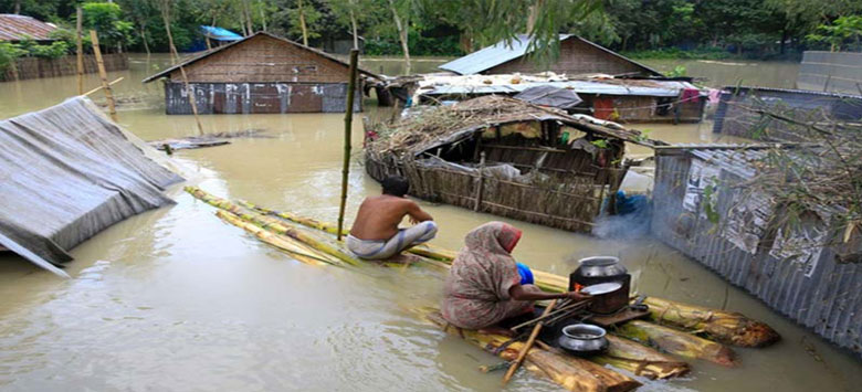 দেশের ১৭টি জেলায় বিস্তীর্ণ এলাকায় বন্যা, পানিবন্ধ ২২ লাখ মানুষ, মৃতের সংখ্যা বেড়ে ৪০।।   