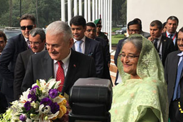প্রধানমন্ত্রী শেখ হাসিনার সঙ্গে তুর্কী প্রধানমন্ত্রী বিনালি ইলদিরিমের বৈঠক।।   