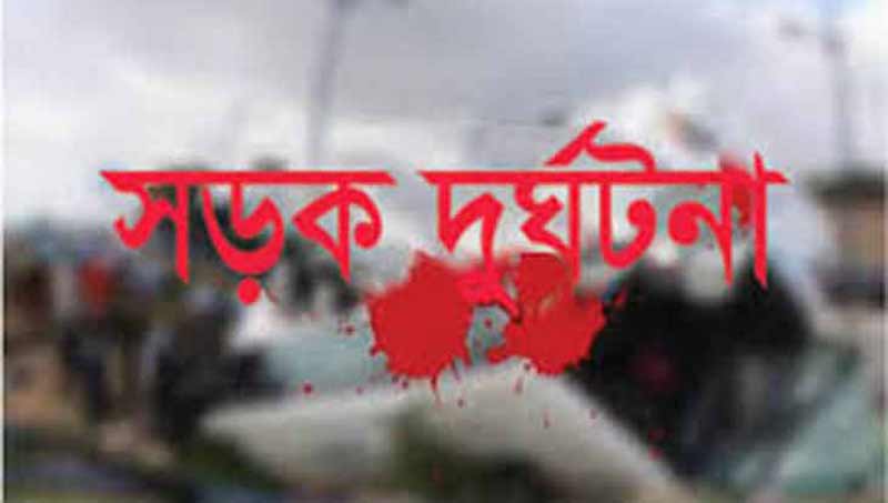 নওগাঁয় বাস-মোটরসাইকেলের সংঘর্ষে নিহত ২।।   