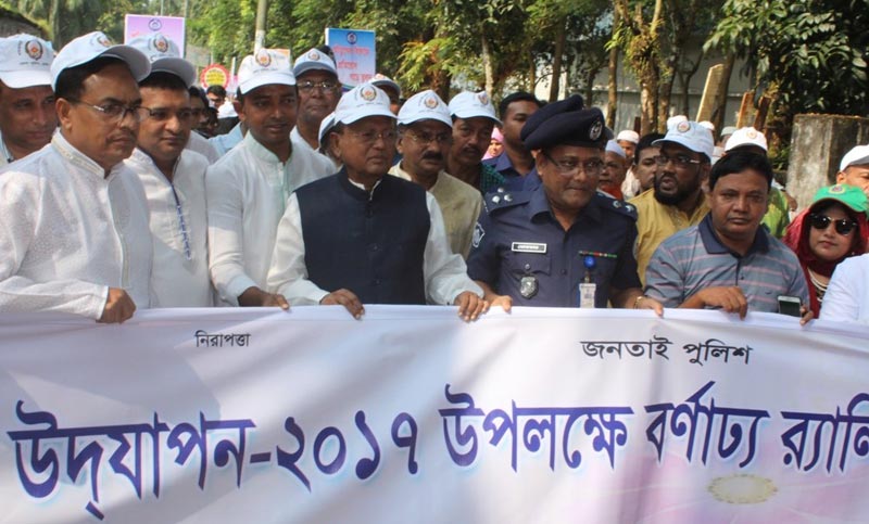 দেশে আইন-শৃঙ্খলা পরিস্থিতি এখন স্বাভাবিক।। বাণিজ্যমন্ত্রী