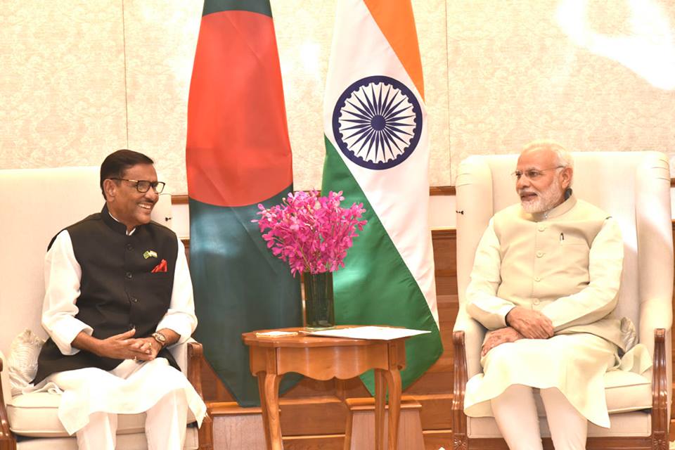প্রধানমন্ত্রী শেখ হাসিনার দৃঢ় ও সাহসী নেতৃত্বের প্রশংসা করলেন ভারতের প্রধানমন্ত্রী নরেন্দ্র মোদি।