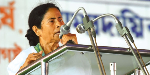 ক্ষমতার জন্য নয়,দেশ বাঁচাতেই বিরোধী মহাজোট গড়ে বিজেপিকে ভারত ছাড়া করব।।হুংকার মমতার