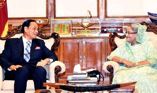 প্রধানমন্ত্রী শেখ হাসিনার সঙ্গে জাপা চেয়ারম্যান এরশাদের হঠাৎ বৈঠক!!   