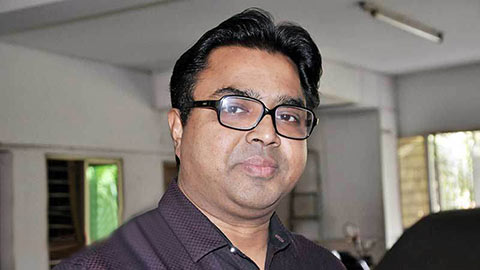 কোরবানির বর্জ্য অপসারণে নাগরিকের কাছে সেবা পৌঁছাতে হট লাইনে ব্যবস্থা ঢাকা দক্ষিন সিটি'র।। মেয়র সাঈদ খোকন   