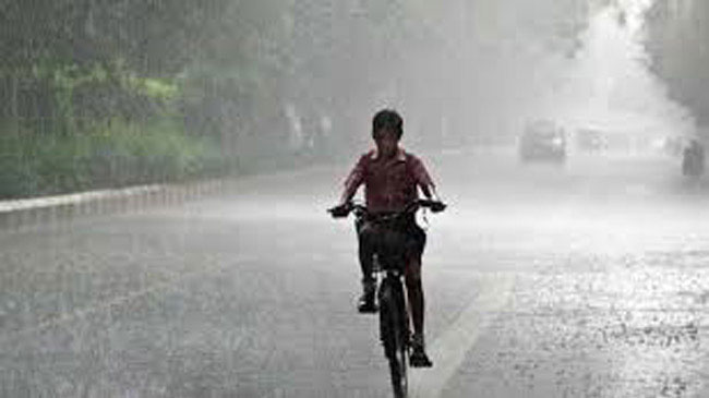 আজও ঢাকাসহ সারাদেশে বজ্রসহ ঝড়ো বৃষ্টি হওয়ার সম্ভাবনা।