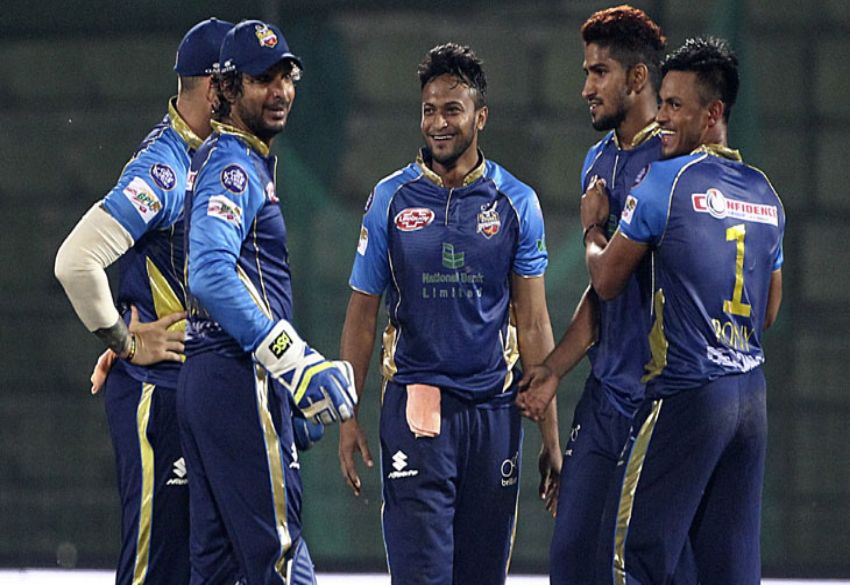 বিপিএলের শ্বাসরুদ্ধকর ম্যাচে খুলনা টাইটান্সের বিপক্ষে শেষ ওভারে নাটকীয় জয় পেল ঢাকা ডায়নামাইটস   