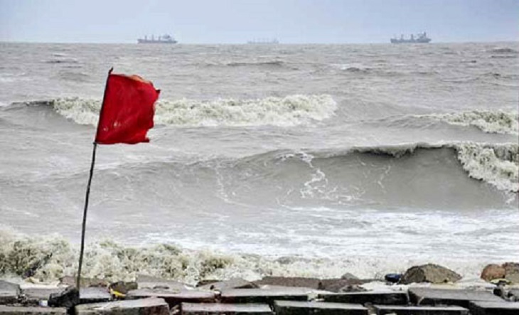বঙ্গোপসাগরে গভীর নিম্নচাপ।।৩ নম্বর সতর্ক সংকেত