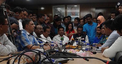 সেতুমন্ত্রী ওবায়দুল কাদেরের সঙ্গে আন্দোলনরত শিক্ষার্থীদের সাক্ষাৎ।।এক মাসের জন্য আন্দোলন স্থগিত