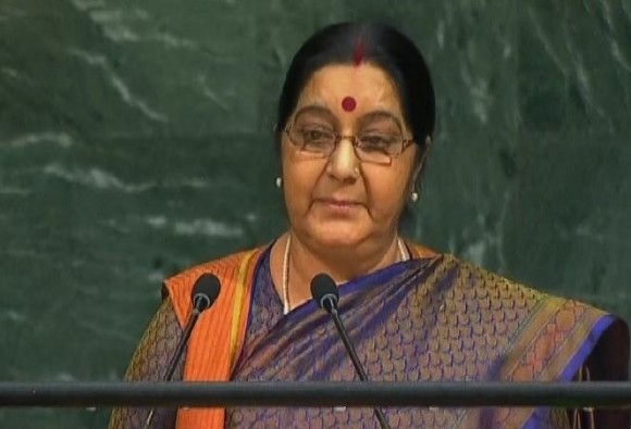 ভারত তৈরি করছে ডাক্তার, ইঞ্জিনিয়ার আর পাকিস্তান সন্ত্রাসবাদী ।। রাষ্ট্রপুঞ্জে সুষমা স্বরাজের কটাক্ষ   