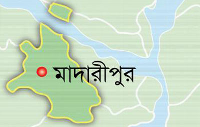 মাদারীপুরে নির্বাচন পরবর্তী সহিংসতা ,হামলা ও মামলার ভয়ে ৮ গ্রাম পুরুষশূন্য ।।